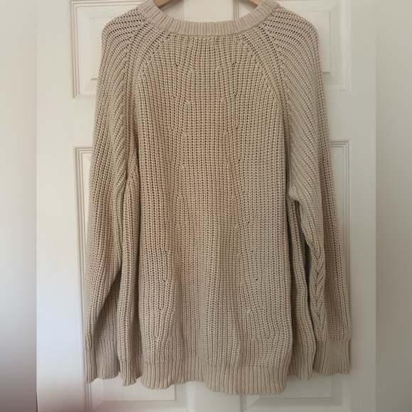 Adoma Sweater - Picture 2 of 5